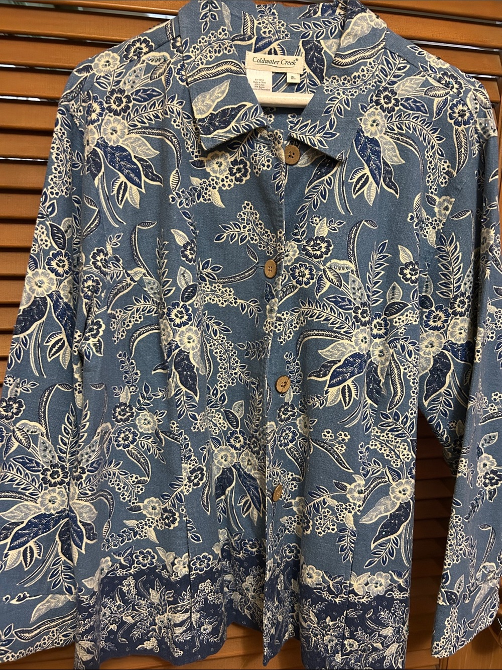 Coldwater Creek Blue and White Floral Button-Front Shirt Jacket